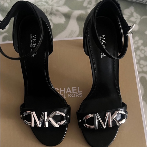 Michael Kors Black Heels with Silver Logo - Picture 1 of 3